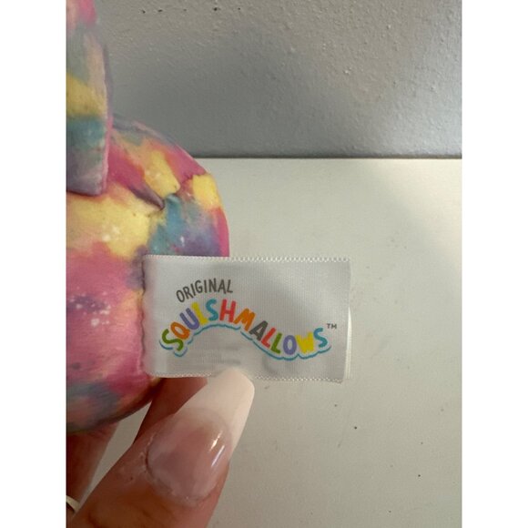 Squishmallows Kelly Toy Erika Cat Small Tie Dye 4" Stuffie Plushie Ornament 2023 - Picture 5 of 9